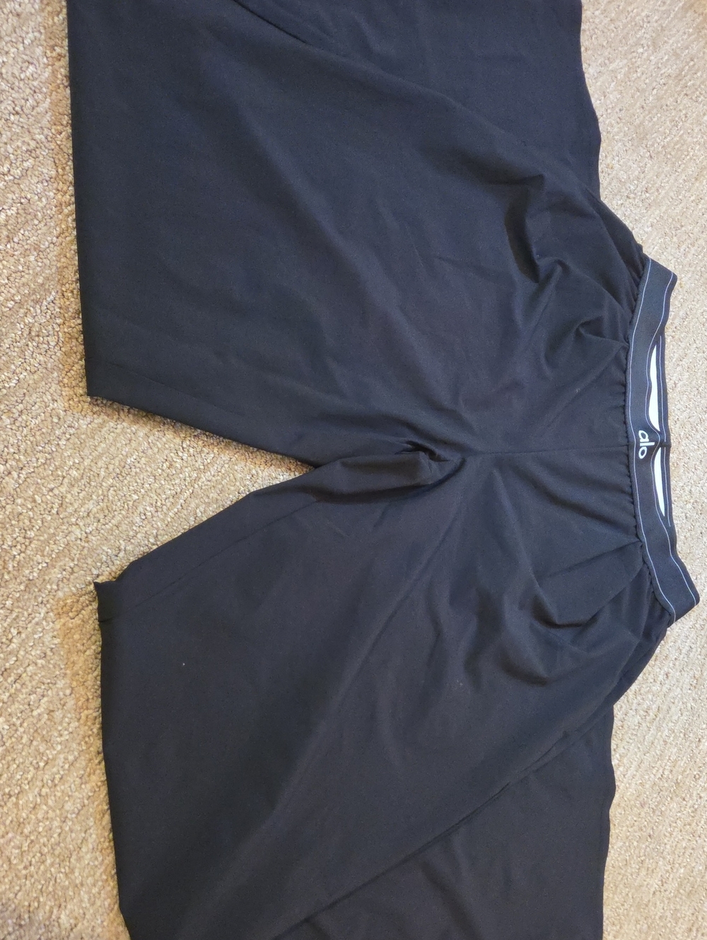ALO Yoga Womans Black Performance Athletic Pants M